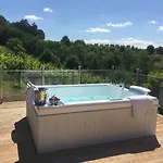 Pongina With Private Pool
