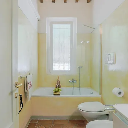 Pongina With Private Pool Vila